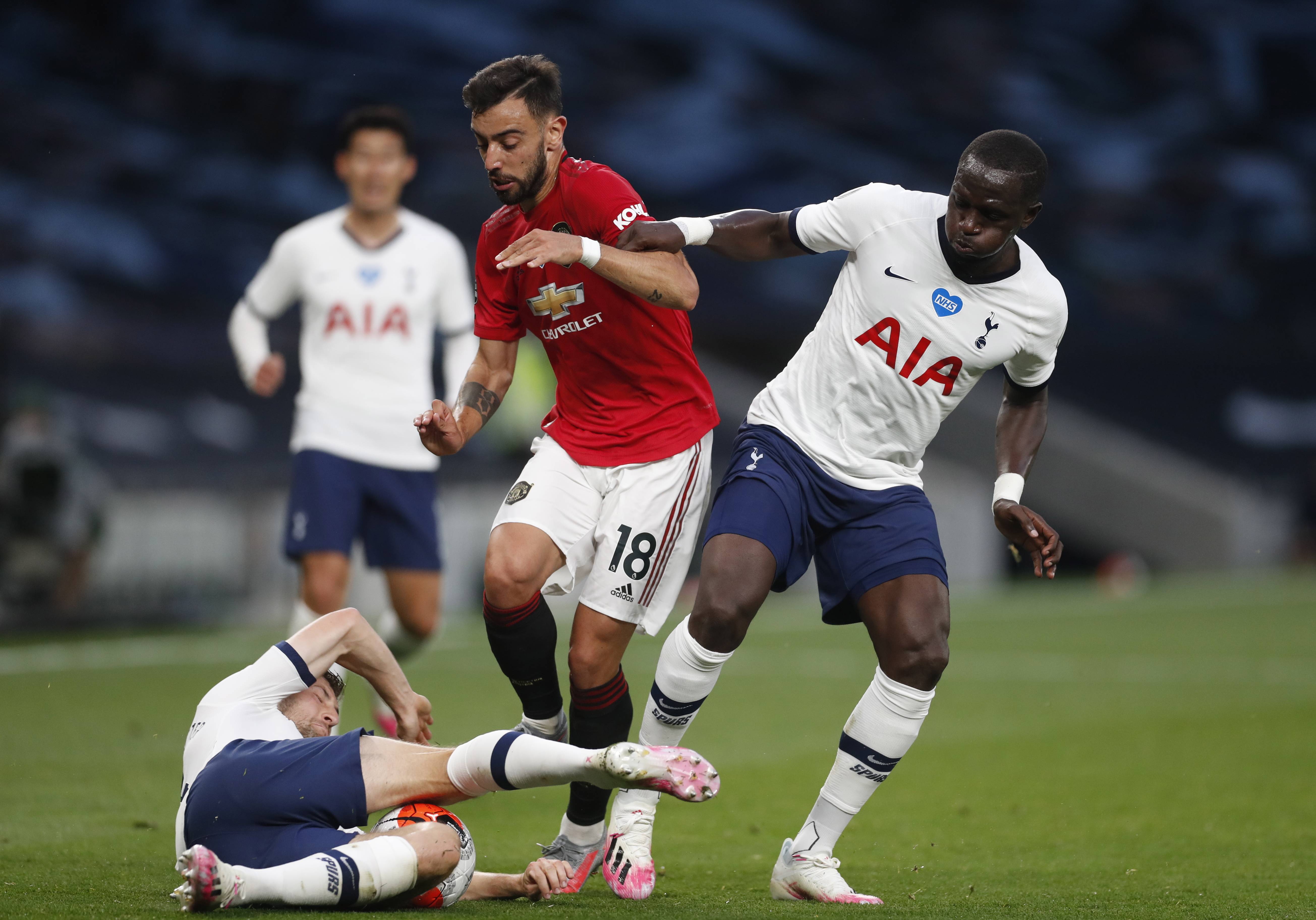 他的到来正 他的到来正